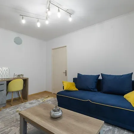 Luxury 2 Bedroom ベッド・アンド・ブレックファスト ピテシュティ